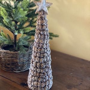 Decorative Christmas tree